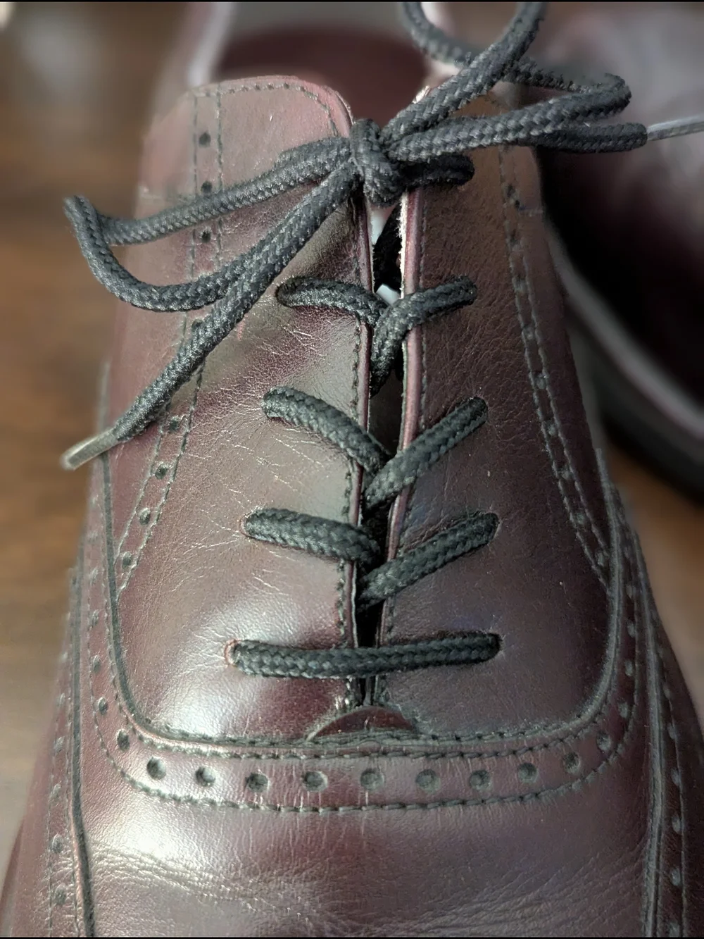 Rockport Dressports Men's Sz 8.5M Burgundy Leather Wingtip Oxford  Vibram